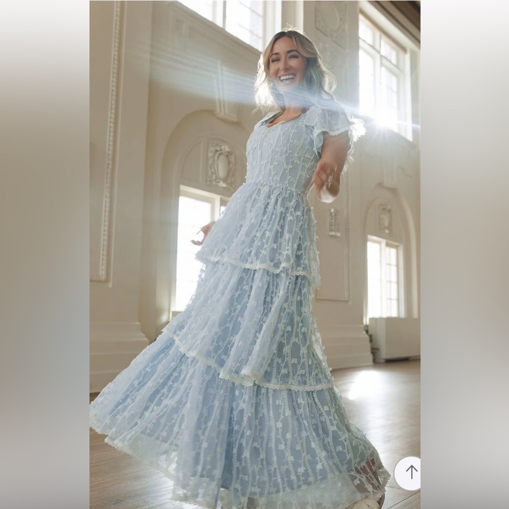 Ivy City Co. Blue Tiered Lace Maxi Dress - Size L